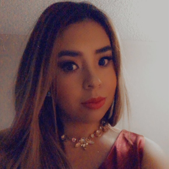 Meet your Posher, Valeria - Picture 1 of 1